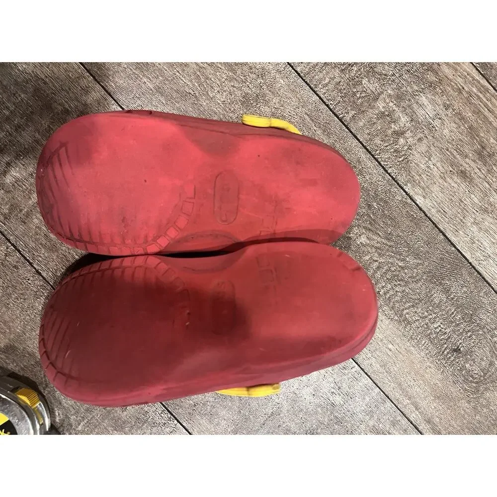 Crocs Classic Shoe Size 10.5 Red - Picture 11 of 13